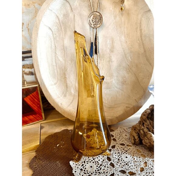 Vintage L.E. Smith Amber 3-Toed Footed Stretch Swung Bud Vase – Mid-Century Mode - Picture 2 of 5